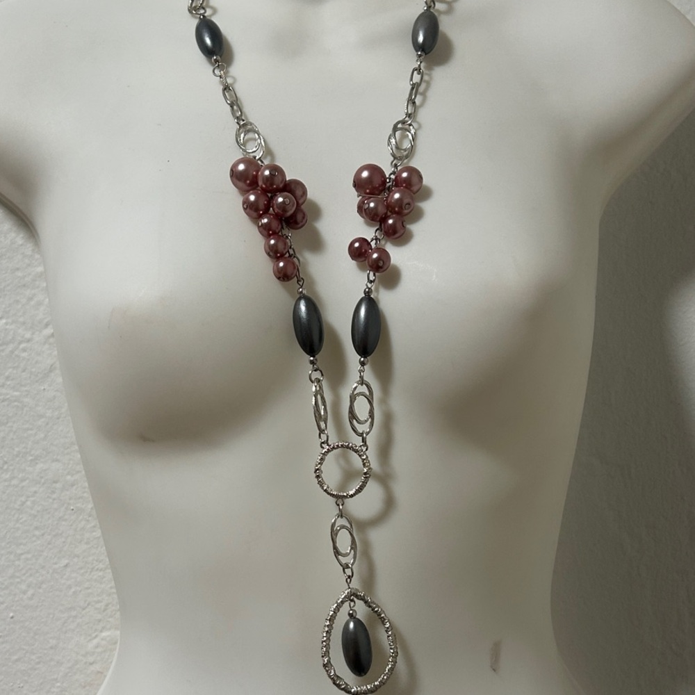 Elegant Silver and Pink Beaded Necklace